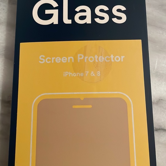 Caseology Tempered Glass Screen Protector - Picture 6 of 7